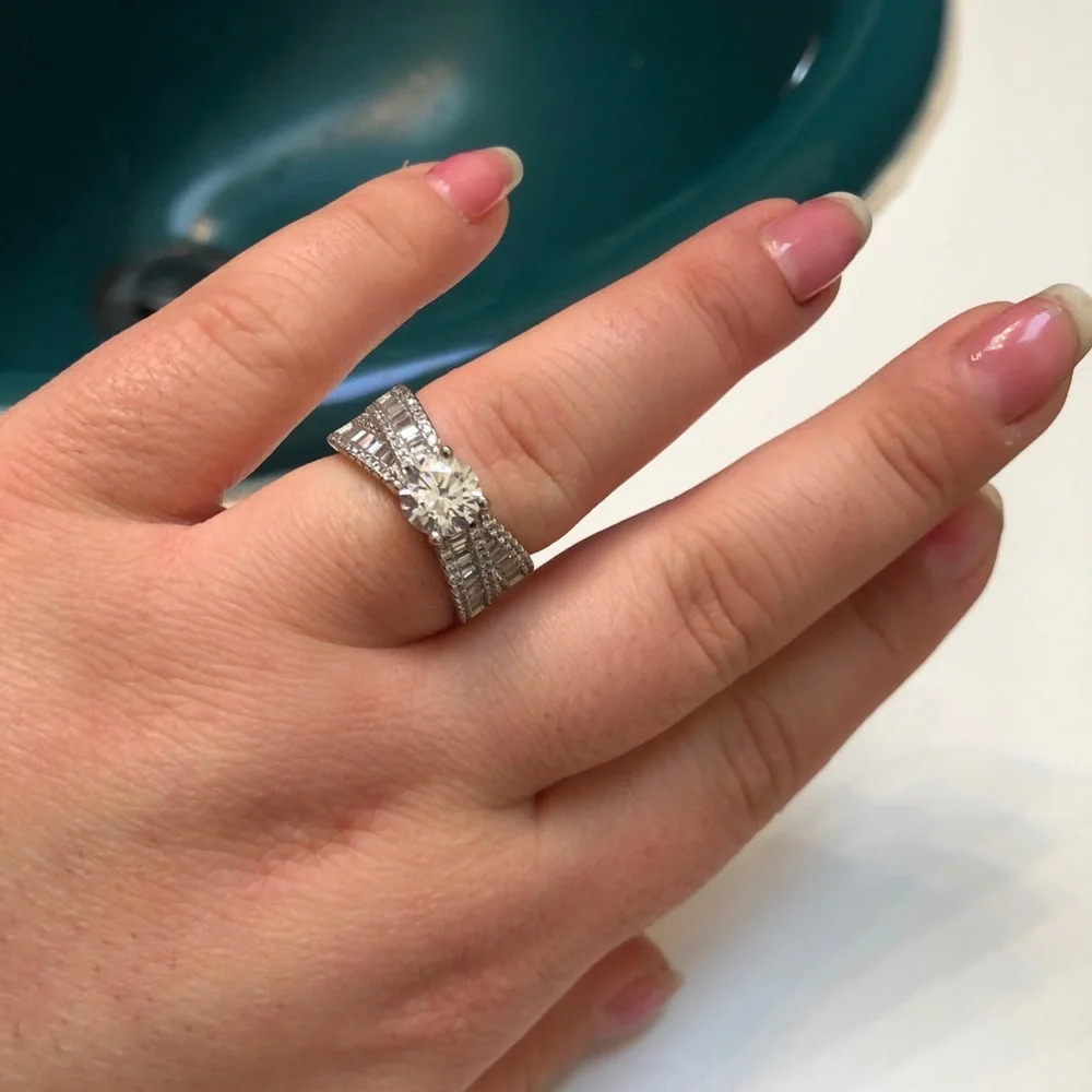 STERLING SILVER CZ RING - Picture 5 of 5